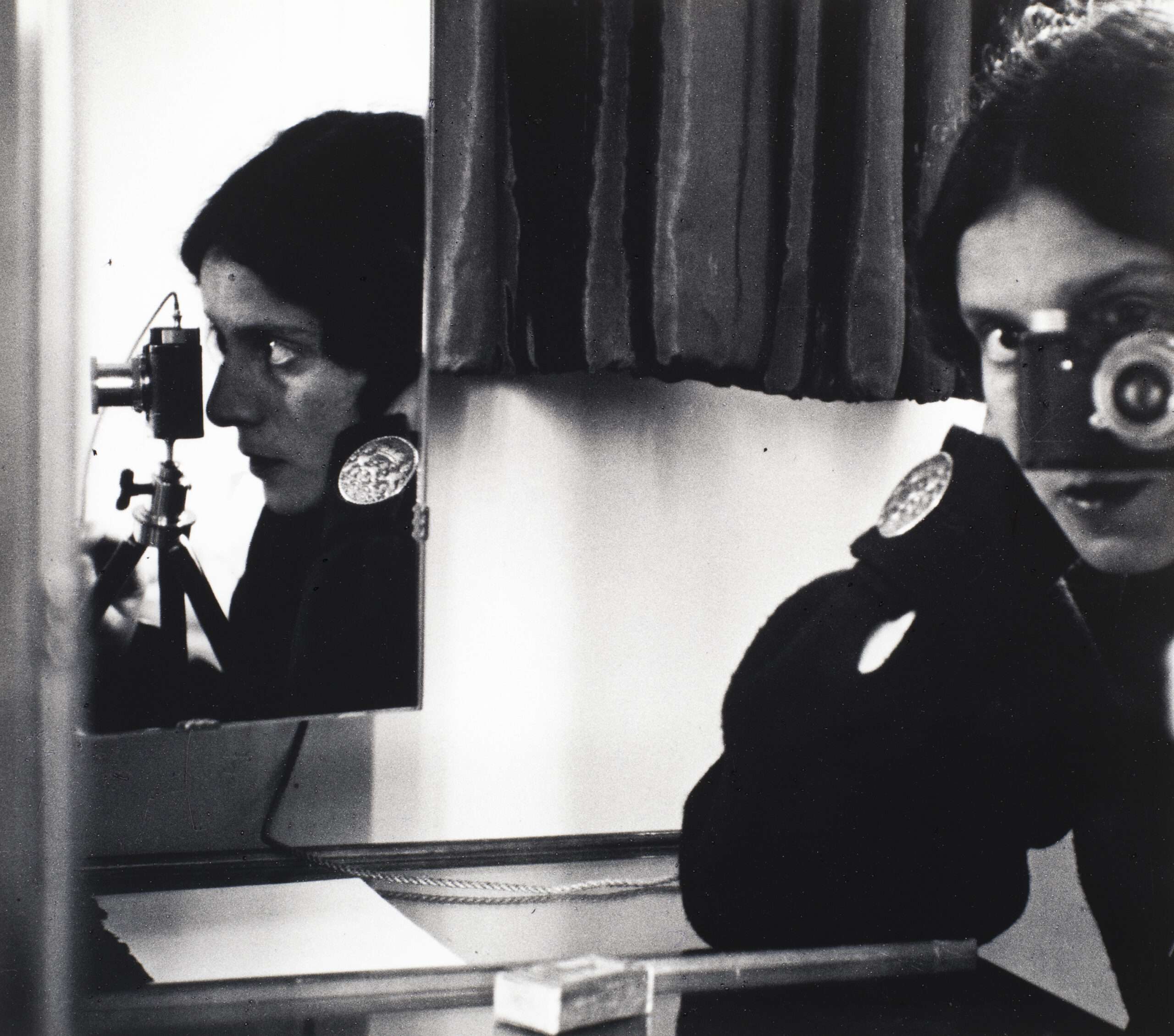 Ilse Bing Between Paris and New York